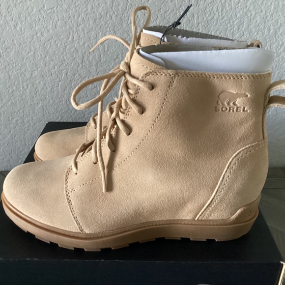 SOREL Women's Evie II Lace-Up Hidden Wedge Boots, size 9 - Picture 8 of 9